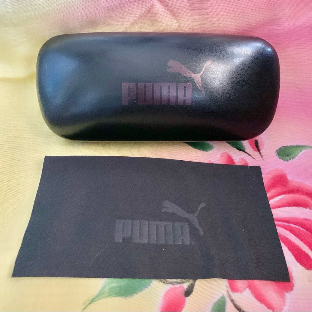 NWOT Puma Clamshell Sunglasses Case &. Cloth